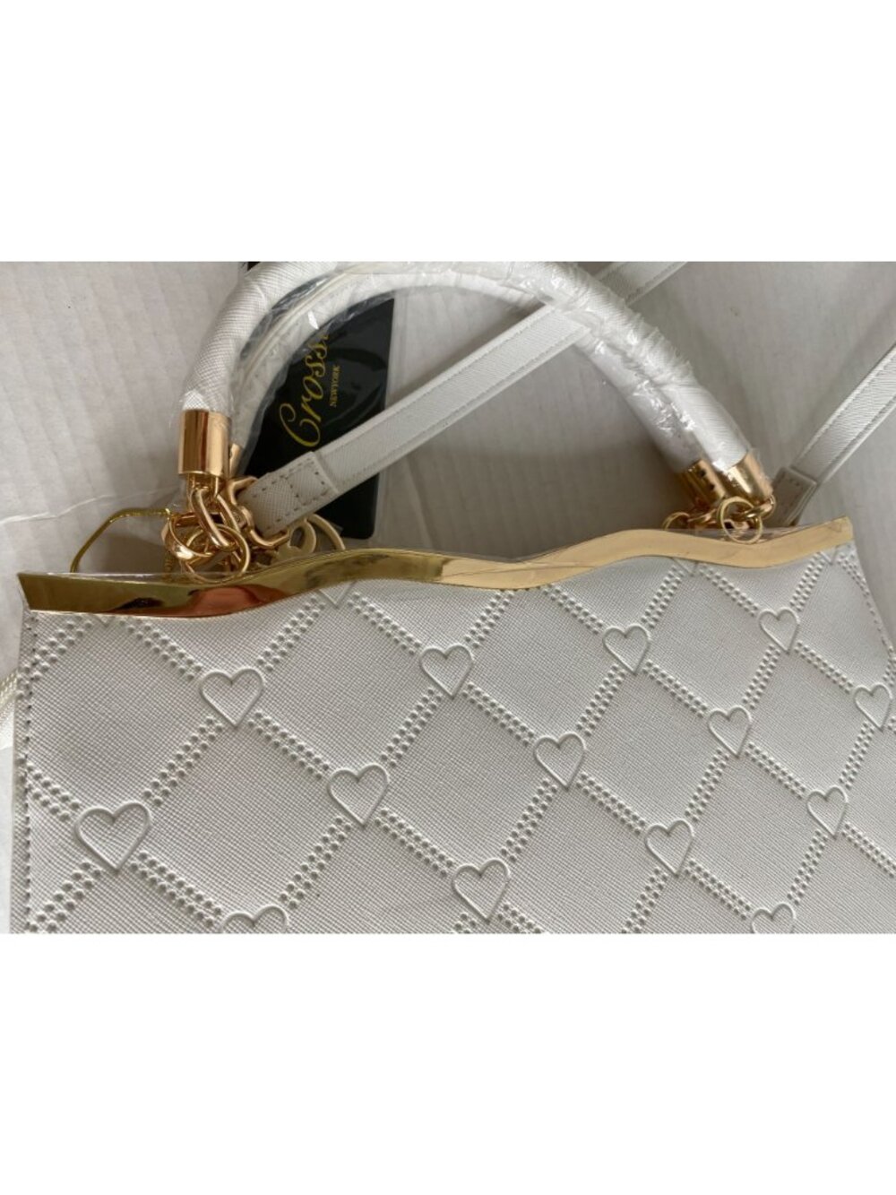 Crossi NWT White Clutch Handbag Gold Frame Heart Embossed Evening Church Wedding - Picture 13 of 13